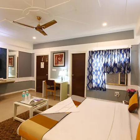 Hotel Oppera Delhi Airport New Delhi Exterior photo