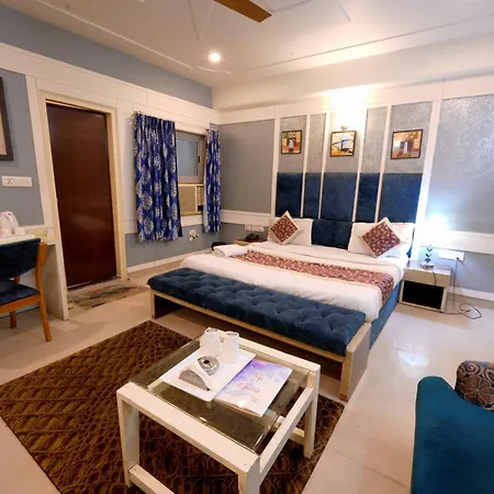 Hotel Oppera Mahipalpur- Delhi Airport New Delhi Exterior photo