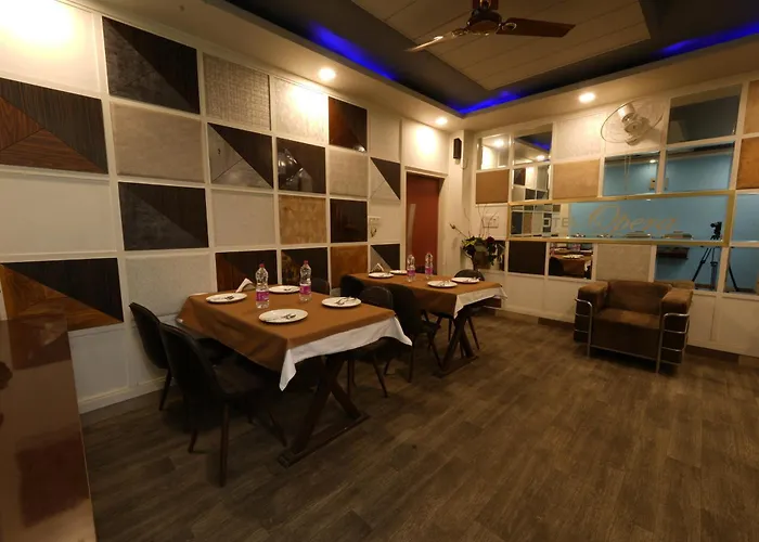 Hotel Oppera Mahipalpur- Delhi Airport