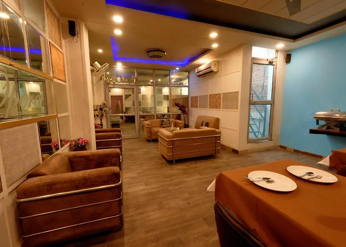 Hotel Oppera Mahipalpur- Delhi Airport